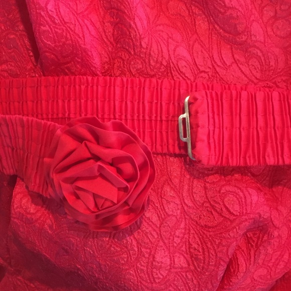 R&K Petites Red Textured Rosette Formal Dress 6P - Picture 7 of 12